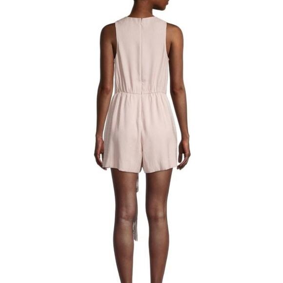 BCBGMAXAZRIA SURPLICE NECK SLEEVELESS FRINGE ROMPER NWT SIZE 0 - Picture 2 of 9